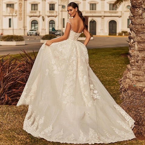 Vestido de novia elegante de manga corta con corte en A My Precious de W&M Vestido de novia elegante de manga corta con corte en A My Precious de W&M