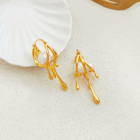 W&M Learn to Cherish Modern Elegant Golden Pearl Earings